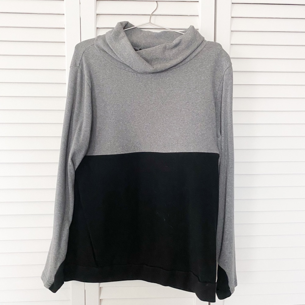 Nursing Queen zipper sweater